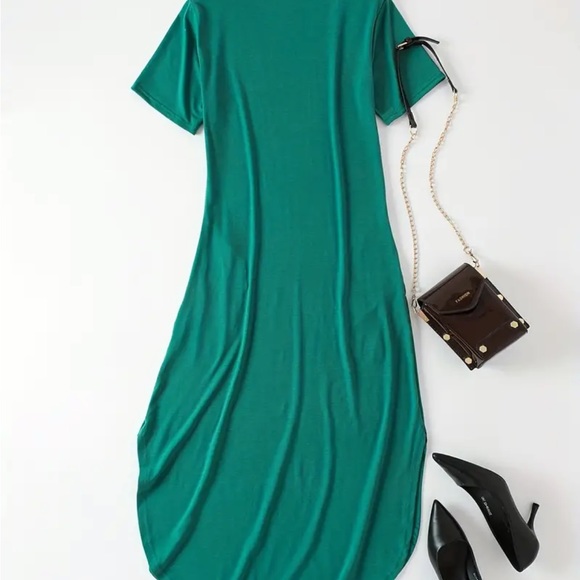 Green Good Vibes maxi dress with pockets - Picture 2 of 5